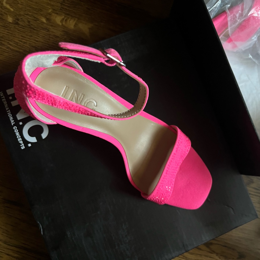 INC Lexini Barbie Pink Embellished Bling Block Sandal Heels New In Box - Picture 5 of 5